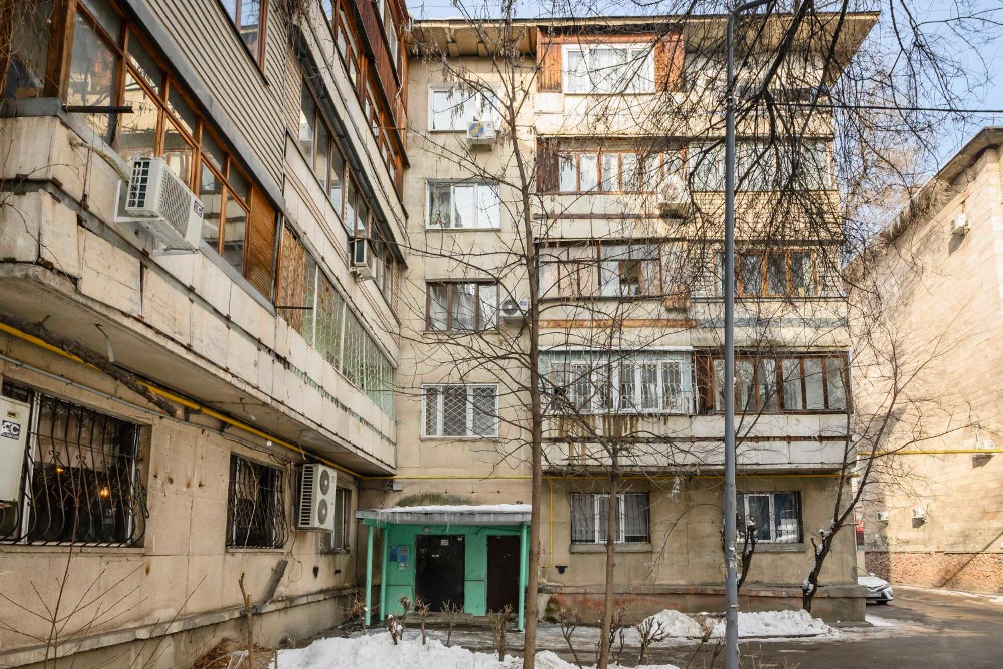 Mid-Century Charm Apartments В Центре Алматы Экстерьер фото