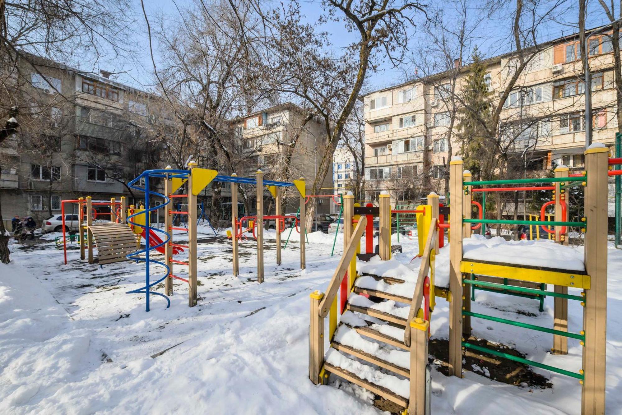Mid-Century Charm Apartments В Центре Алматы Экстерьер фото