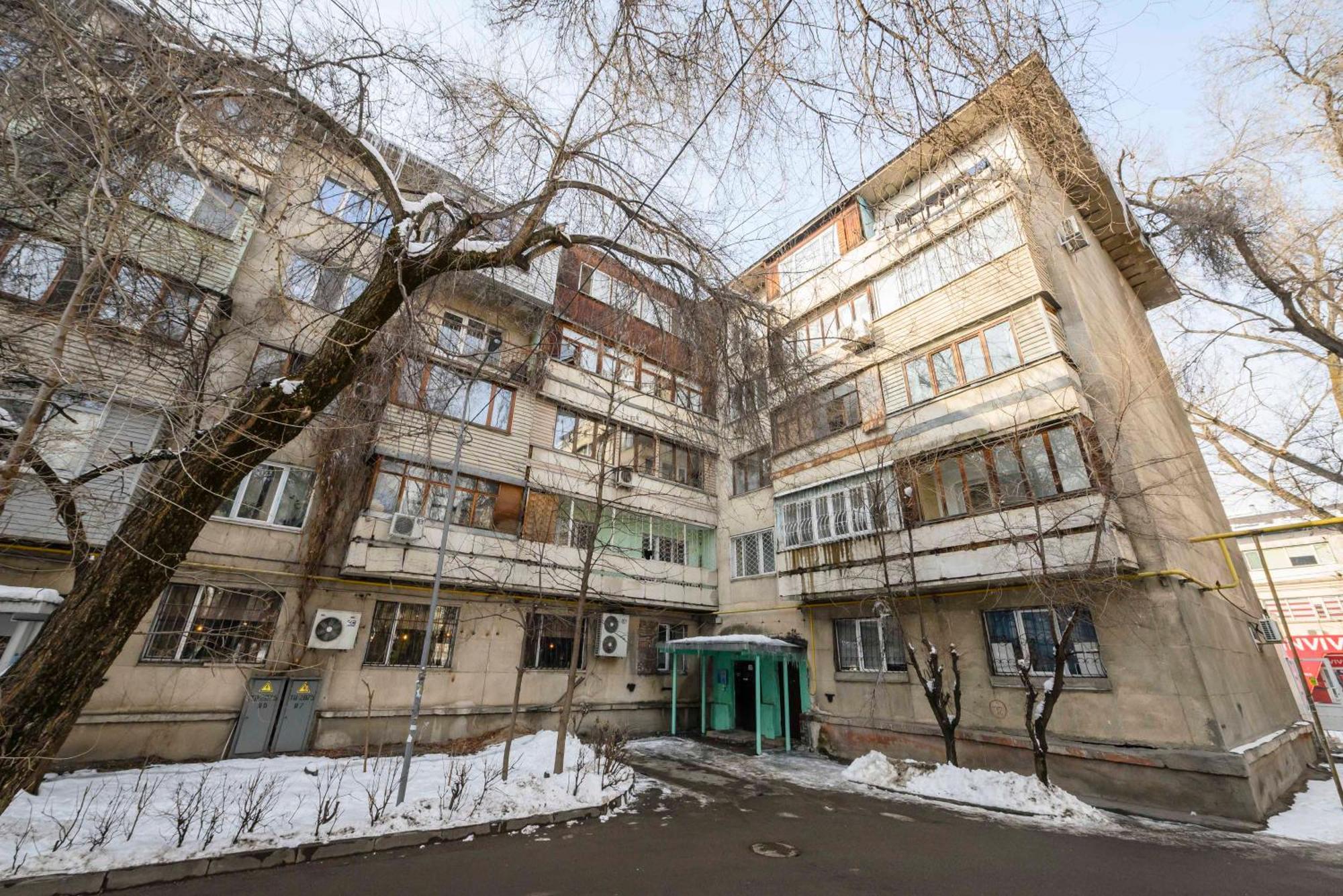 Mid-Century Charm Apartments В Центре Алматы Экстерьер фото